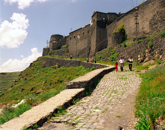 Karaman - Kars uçak bileti